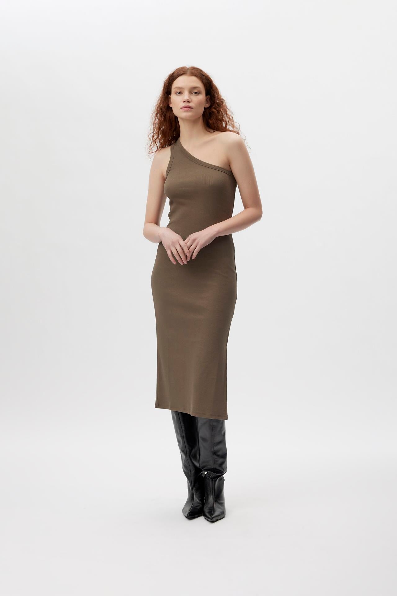 Gestuz Drewgz One Shoulder Kjole   Farve: Crocodile  Størrelse: Xs  Dame